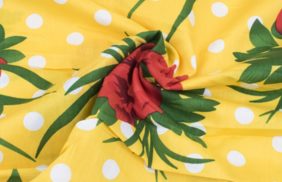 ткань плательная поплин 115 гр/м2 2039 221 цветы на желтом/s bl купить по цене 285.35 руб в розницу от 1 метра - в интернет-магазине Веллтекс